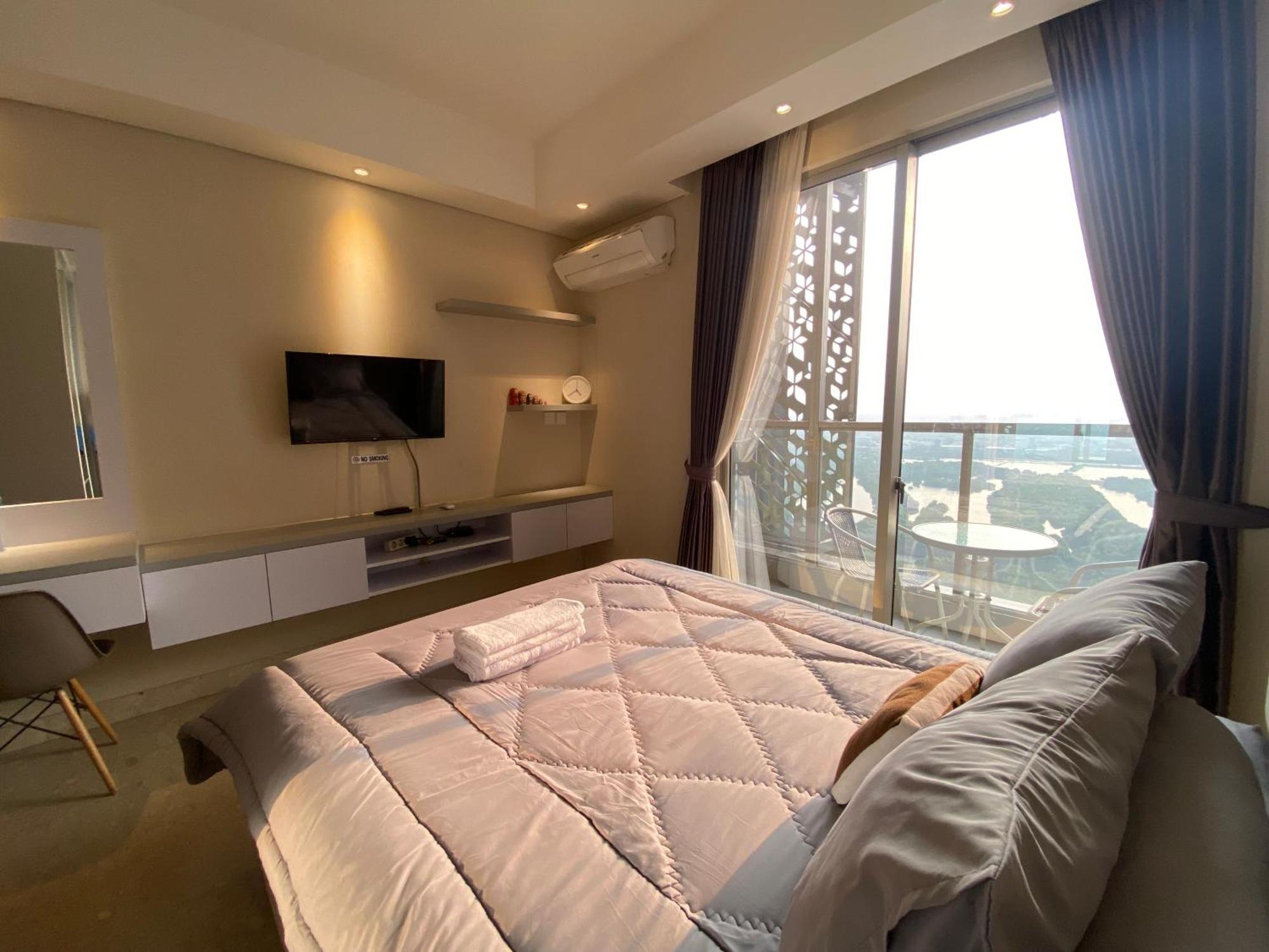 Comfort And Luxury Private Room At Goldcoast Pik Джакарта Номер фото