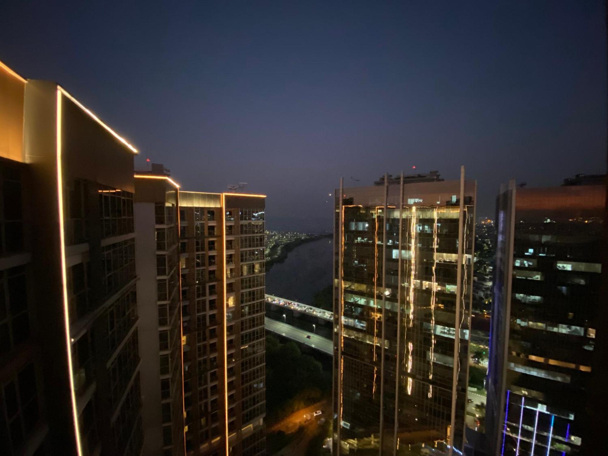 Comfort And Luxury Private Room At Goldcoast Pik Джакарта Номер фото